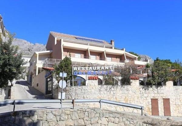 Dalmacija Omiš Exterior foto