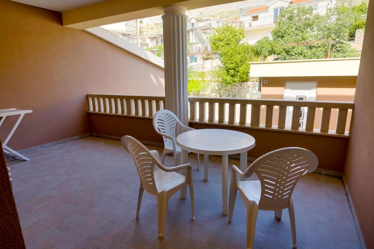 Dalmacija Omiš Exterior foto